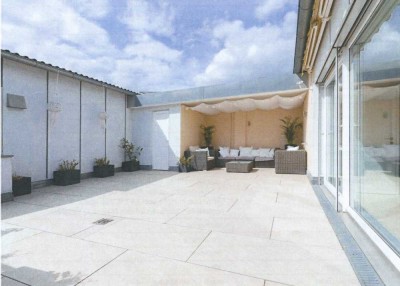 Penthouse-Wohnung im Süden von Ingolstadt (3,5 Zimmer, Küche, Dachterasse, Stellplatz, Keller)