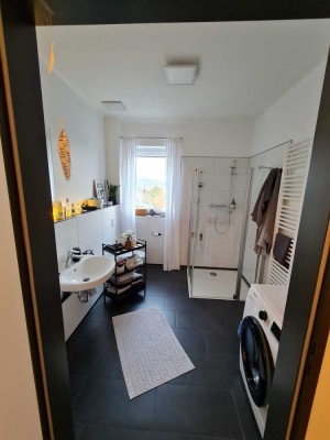 Exklusive 2,5-Zimmer Penthouse-Wohnung mit Balkon