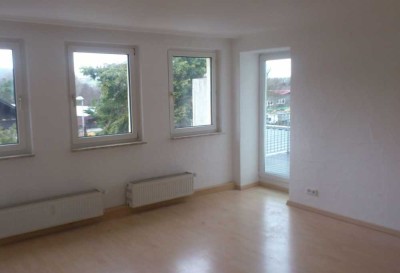 Helle 3-Z.-Terrassenwohnung in Bad König -2 erw. Personen, 1 kl.Kind!!- (FFM 65km, Darmstadt 39km)