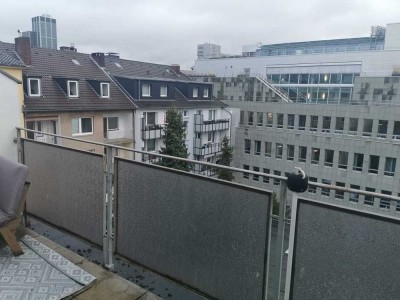 Lichtdurchflutete Dachgeschosswohnung in top zentraler Lage