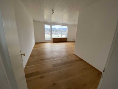 Phantastisches 2-Zimmer-Penthouse mit herrlichem Blick über Gaggenau!