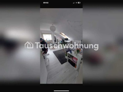 Tauschwohnung: Wir suchen 4(+) Zimmer und bieten 2 Zimmer mit großen Flur