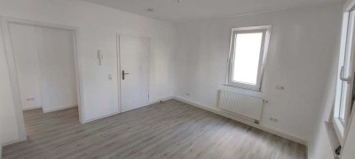 Helle 2,5-Zimmer-Wohnung kernsaniert TOP-Ausstattung