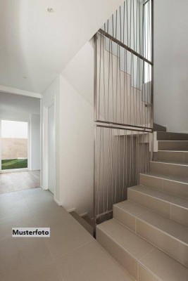 Maisonette-Wohnung mit Terrasse und Stellplatz