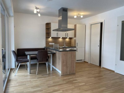 MODERNE 3-ZIMMER-WOHNUNG IM 1.OG