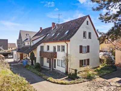 Dreifamilienhaus mit Entwicklungspotenzial und großzügigem Garten