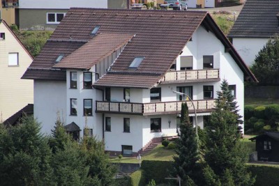 Großzügige 4-Zimmer-Wohnung im Herzen von Heigenbrücken