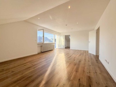 Stilvoll modernisierte Wohnung in saniertem, gepflegtem Wohnensemble – mit Balkon und Garage