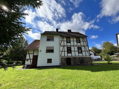 Freistehendes Ein- bis Zweifamilienhaus in schöner Lage von Fuldatal-Knickhagen