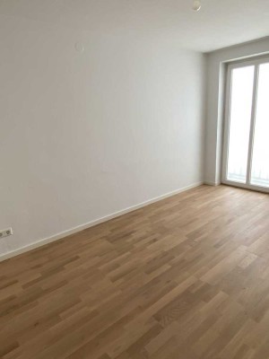 Wohlfühlen in Schwabing / 3 Zimmer & Sonne satt