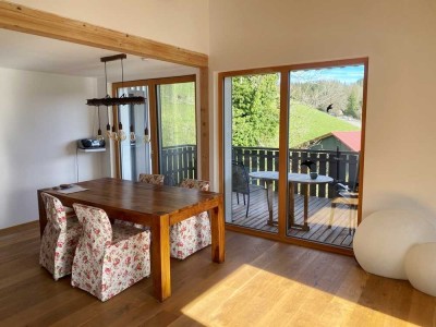 sanierte DHH mit 3 Wohnungen bei Grünenbach – als Generationenhaus od. Vermietungsobjekt