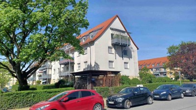 Renovierte Dachgeschosswohnung mit viel Privatsphäre in Fürth