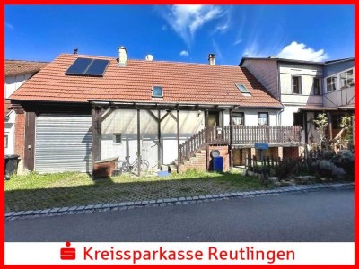 Reiheneckhaus mit viel Potenzial in zentraler Lage von Hülben