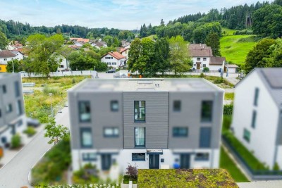 Peißenberg | Puristisches Townhouse mit viel Sonderausstattung & „Sundowner“ Dachterrasse