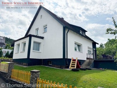 Schönes EFH auf einem Eckgrundstück mit Garten, Terrasse und Garage