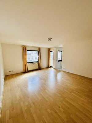 2-Zimmer-Wohnung mit Einbauküche in Wiesbaden