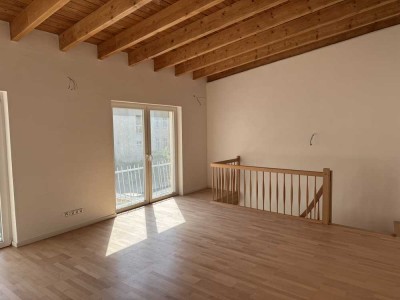 Erstbezug, loftartiger Ausbau, hell&offen