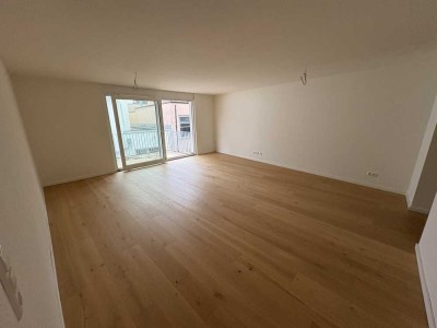 Wunderschöne 4 1/2 Zimmer Wohnung mit Südbalkon