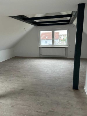 Helle 2-Zimmer Dachgeschosswohnung in Reilingen