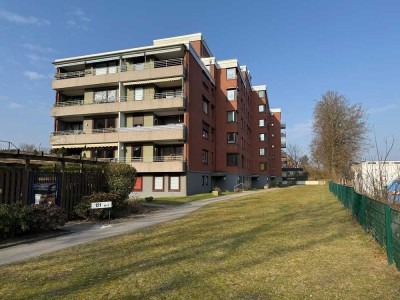 Terrassenwohnung mit Tiefgaragenstellplatz im sanierungsbedürftigen Zustand in zentraler Lage