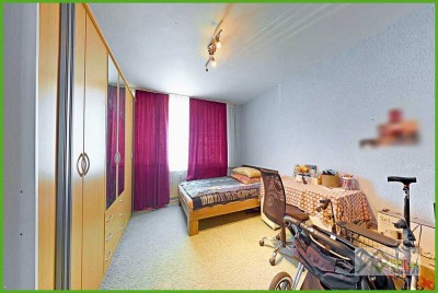 + 5PLUS + GUT VERMIETETE 3-ZIMMER WOHNUNG MIT LOGGIA UND TG-STELLPLATZ IN ZENTRALER LAGE VON DÜREN +
