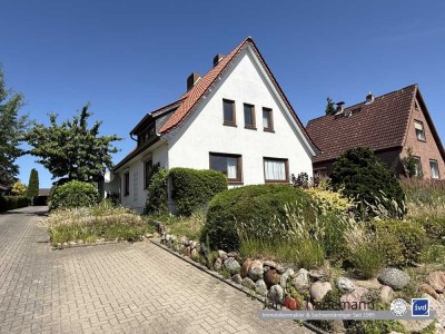 Lübeck Siedlung Dornbreite: EFH mit 100 m² Wohn-Nutzfläche und 5 Zimmern Vollkeller auf 570 m² Eigen
