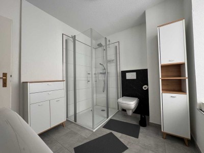 HIER WIRD’S GEMÜTLICH – Helle Altbauwohnung mit Einbauküche & Fachwerk-Flair!