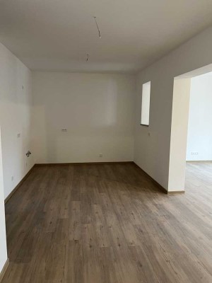 Freundliche 2-Zimmer-Wohnung mit Terrasse in Weiden in der Oberpfalz