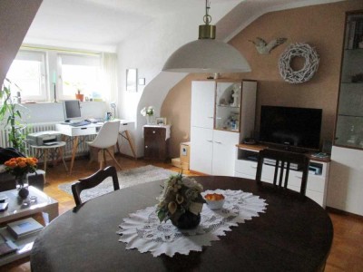Süße und schicke Wohnung aus der Kuschelabteilung in Rodgau.