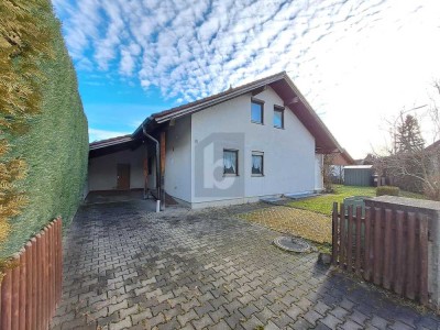 VIEL PLATZ FÜR ALLE MIT GARTEN UND CARPORT