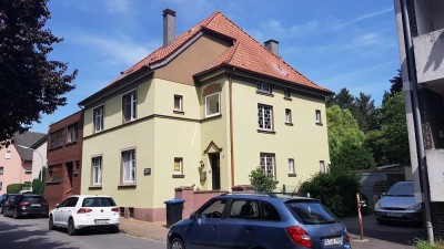 Große Wohnung mit Balkon, zentrumsnah