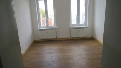 Schöne und vollständig renovierte 3-Zimmer-Wohnung mit EBK in Flensburg