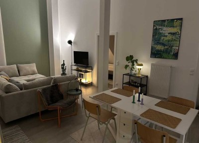 Renovierte 3-Zimmer Dachgeschosswhg mit Dachterrasse und Küche