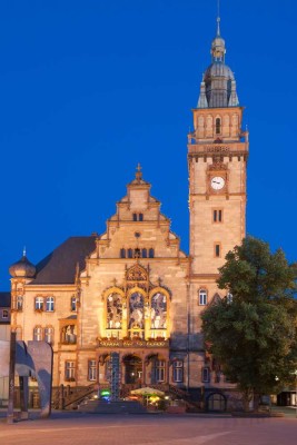 Großzügiger Wohnraum in City-Lage