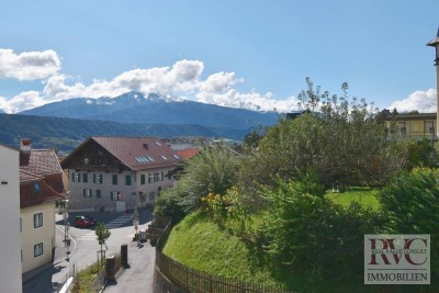 Stillvolles Wohnen auf zwei Ebenen