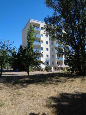 Schöne 2 Zimmer Wohnung mit Möbelübernahme Absprache mit aktuellen Mieter