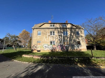 sanierungsbedürftiges Mehrfamilienhaus in Meuselwitz