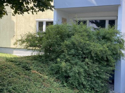 EG-Wohnung mit 3,5 Zimmern sowie Balkon und EBK in Mössingen