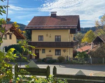 Traditionelles Bayerisches Einfamilienhaus mit einzigartigem Fachwerk und Panoramablick