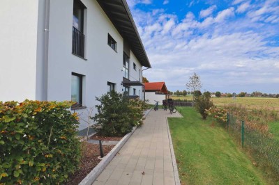 Neuwertig: Mietwohnung 1. OG am Ortsrand von Holzkirchen