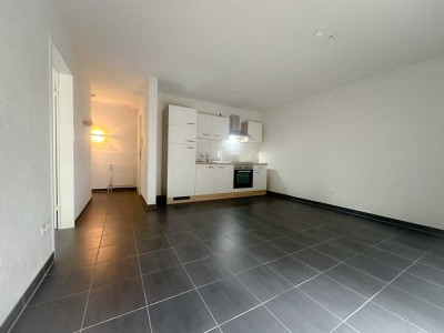 1,5 Zimmer Souterrainwohnung mit großer Terrasse in ruhiger Wohnlage