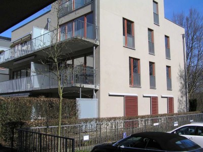 Exklusive 2-Zimmer-Wohnung mit gehobener Innenausstattung mit Balkon und EBK in Hamburg Poppenbüttel