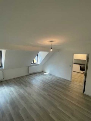 Stilvolle 1,5-Zimmer-Wohnung, komplett renoviert, tolle Lage in der Altstadt