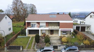 Charmantes Einfamilienhaus in ruhiger Lage mit Kamin, Loggia und gepflegtem Garten