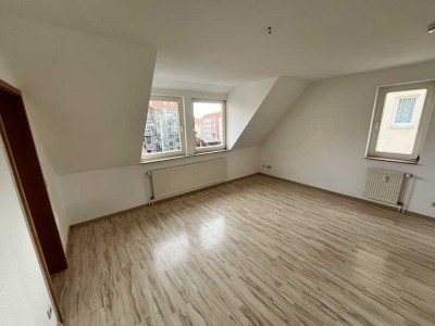 Ruhige, gepflegte 2-Raum-Wohnung, attraktive Lage