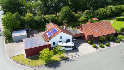 Betriebsleiterwohnhaus mit angrenzender Werkhalle in zentraler Lage im Gewerbegebiet in Wiefelstede