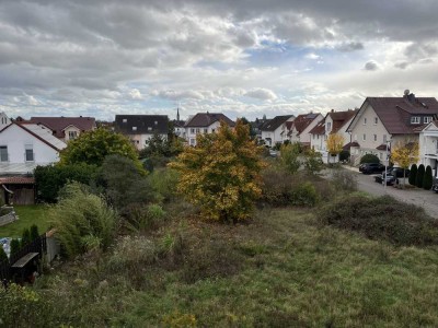 Neuwertige Wohnung mit zwei Zimmern und EBK in Rödermark