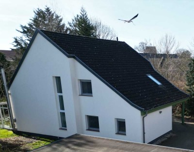 Modernes Landhaus mit Gästechalet mit Innenpool auf 3200 m² in Baben bei Goldbeck