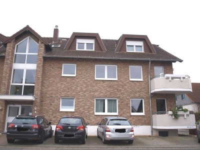 ***Gepflegte Etagenwohnung mit Eckbalkon in einem ruhigen Umfeld inklusive PKW-Stellplatz***