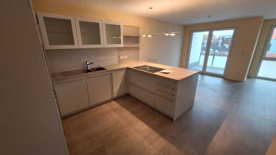 Moderne 2-Zimmer-Wohnung in Top-Stadtlage von Rastatt mit Einbauküche, Balkon, Aufzug und Stellplatz